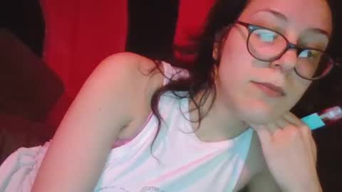 Snapshot of twizzytoxic22 chatting on June 2026 10:24:01 PM twizzytoxic22 online show from June 2026 10:24:01 PM