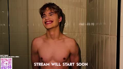 Molly and Nick online show from April 2026 02:04:02 PM