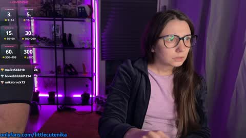 Snapshot of two_0f_us chatting on December 2024 11:08:01 PM Two of us online show from December 2024 11:08:01 PM