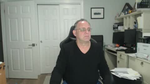 Twopeopleinlove online show from January 2026 11:36:02 AM