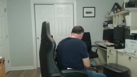 Twopeopleinlove online show from January 2026 11:23:02 AM