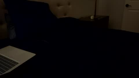 Snapshot of txguybi chatting on July 2026 07:10:01 AM txguybi online show from July 2026 07:10:01 AM