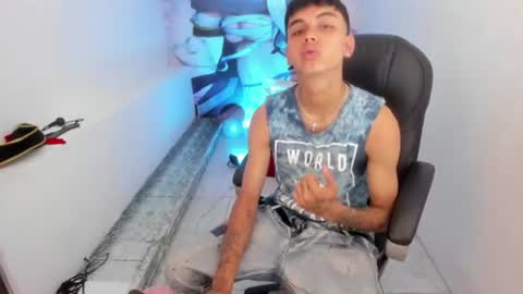 Snapshot of tyger_boy chatting on June 2026 04:54:01 AM Tyger Boy online show from June 2026 04:54:01 AM