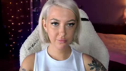 Miley online show from January 2025 03:33:01 PM