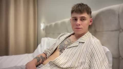 tyler_garrner online show from September 2025 06:30:02 PM