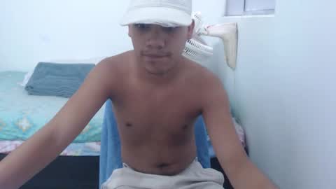 Snapshot of tyler_master24 chatting on October 2025 09:05:02 PM tyler online show from October 2025 09:05:02 PM