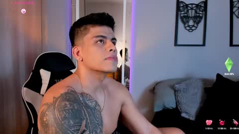 Snapshot of tyler_muscle chatting on December 2024 12:30:01 AM David online show from December 2024 12:30:01 AM