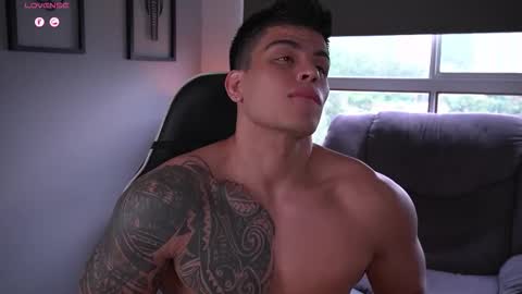 Snapshot of tyler_muscle chatting on September 2025 04:00:02 PM David online show from September 2025 04:00:02 PM