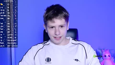 tyler_sparks_ online show from September 2025 07:13:02 PM