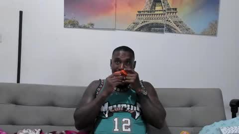 Snapshot of tyron_rulers chatting on June 2026 12:22:01 AM Dvid Rullers online show from June 2026 12:22:01 AM