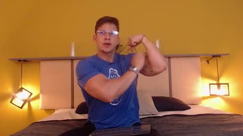 tyronyx online show from October 2025 07:35:02 PM