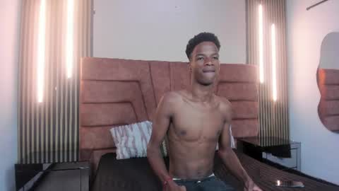 Snapshot of tyson_reed chatting on June 2026 11:33:01 AM tyson_reed online show from June 2026 11:33:01 AM