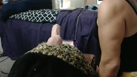 Snapshot of uandme_baby chatting on November 2025 02:51:01 PM Azelia B online show from November 2025 02:51:01 PM