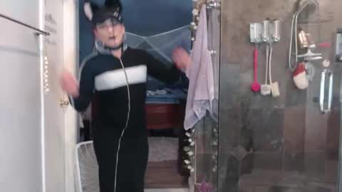 Azelia B online show from January 2026 04:45:01 PM