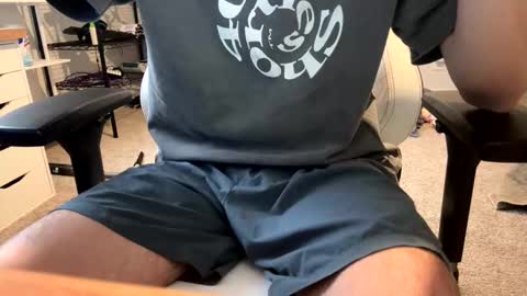 Love Lain online show from March 2026 03:38:02 PM