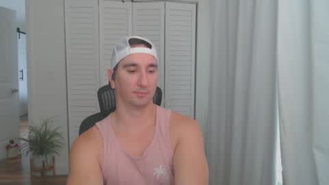 Snapshot of uglyduck3532 chatting on January 2025 07:04:01 PM uglyduck3532 online show from January 2025 07:04:01 PM