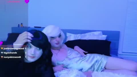 Snapshot of uhhh_lexi chatting on November 2025 06:06:02 AM Lexi online show from November 2025 06:06:02 AM