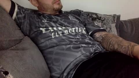 ukboy08x online show from September 2025 11:33:02 AM