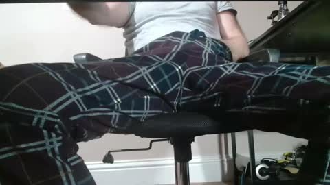 ukguynxtdr online show from January 2025 10:30:02 PM