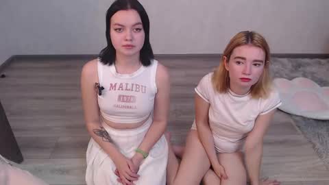 Uki online show from October 2025 07:10:02 PM