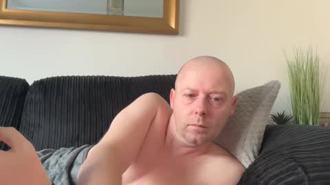 ukmatty3 online show from April 2026 10:14:02 AM