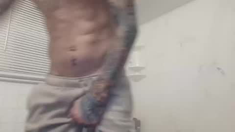 Snapshot of uktsunami chatting on October 2025 10:38:01 AM uktsunami online show from October 2025 10:38:01 AM