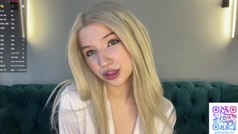 Vikki online show from May 2026 03:30:02 PM