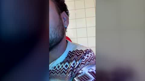 Snapshot of ulises99101104047 chatting on April 2026 04:45:01 PM ulises99101104047 online show from April 2026 04:45:01 PM