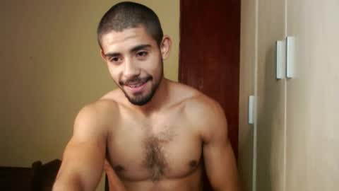 Snapshot of uliseshot450305 chatting on January 2025 03:21:01 PM Ulises Gomez online show from January 2025 03:21:01 PM