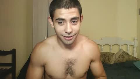 Snapshot of uliseshot450305 chatting on February 2025 11:32:02 PM Ulises Gomez online show from February 2025 11:32:02 PM