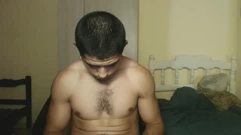 Snapshot of uliseshot450305 chatting on February 2025 12:43:01 AM Ulises Gomez online show from February 2025 12:43:01 AM