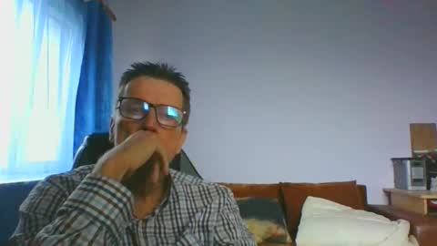 ulmeni4 online show from November 2025 09:35:01 AM