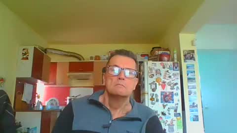 Snapshot of ulmeni7 chatting on May 2026 11:39:01 AM ulmeni7 online show from May 2026 11:39:01 AM