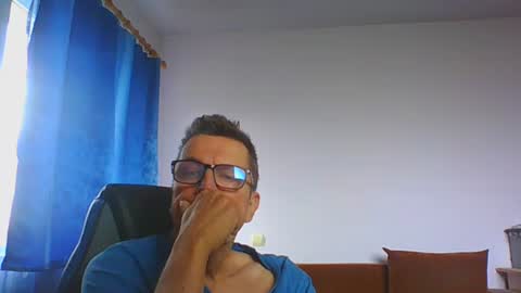 Snapshot of ulmeni7 chatting on June 2026 06:56:02 AM ulmeni7 online show from June 2026 06:56:02 AM