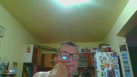 Snapshot of ulmeni7 chatting on June 2026 02:05:02 AM ulmeni7 online show from June 2026 02:05:02 AM