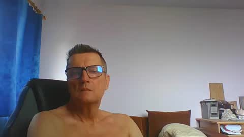 Snapshot of ulmeni7 chatting on July 2026 02:07:02 PM ulmeni7 online show from July 2026 02:07:02 PM