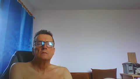 Snapshot of ulmeni7 chatting on July 2026 11:27:02 AM ulmeni7 online show from July 2026 11:27:02 AM