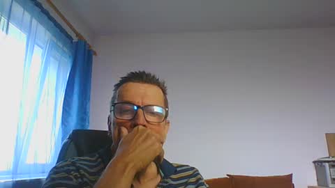 Snapshot of ulmeni7 chatting on July 2026 10:41:01 AM ulmeni7 online show from July 2026 10:41:01 AM