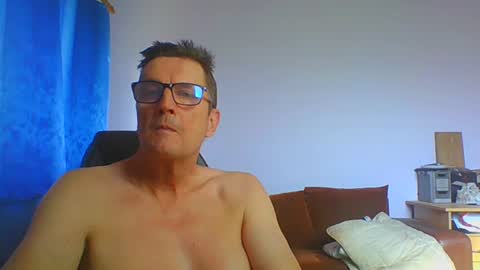 Snapshot of ulmeni7 chatting on August 2026 01:53:02 PM ulmeni7 online show from August 2026 01:53:02 PM