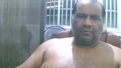 ulmo_br online show from November 2025 01:17:01 AM