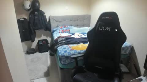 hi im mike tyson -  online show from April 2026 07:12:01 PM