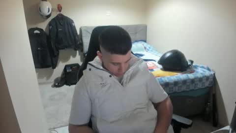 Snapshot of ulxer chatting on May 2026 08:25:01 PM hi im mike tyson - online show from May 2026 08:25:01 PM