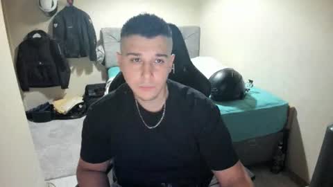 Snapshot of ulxer chatting on July 2026 07:46:01 PM hi im mike tyson - online show from July 2026 07:46:01 PM