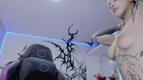 Snapshot of unachimbaherida chatting on February 2025 06:21:01 AM Elle Danielle  online show from February 2025 06:21:01 AM