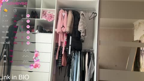 unarks online show from April 2026 08:22:02 AM