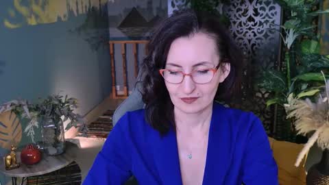 UnaTera online show from December 2025 05:24:02 AM