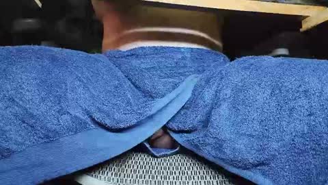 Under the desk online show from November 2025 09:47:02 PM