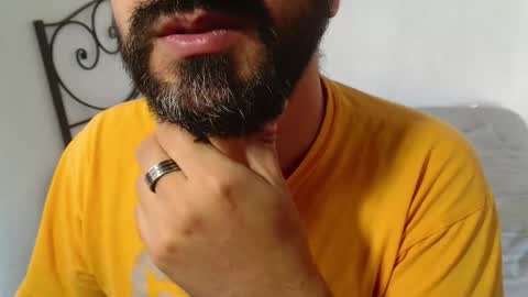 Giov online show from October 2025 09:28:01 AM