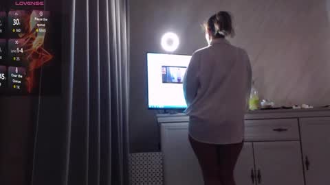 Eva online show from April 2026 10:16:01 PM