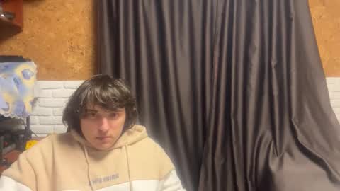 Anri online show from December 2025 10:47:02 PM